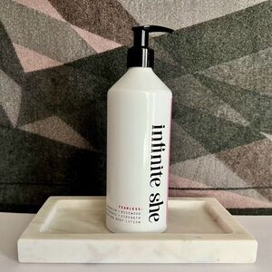 Infinite She Fearless Hydrating Body Lotion Wild Geranium Rosewood NEW